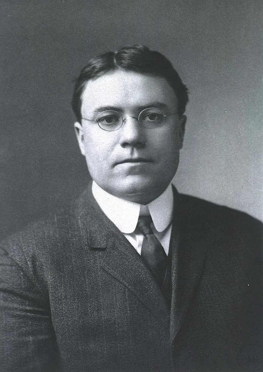 Portrait of the physiologist Walter Cannon, around 1908